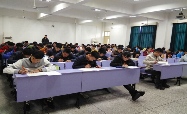 我院分党校第五期入党积极分子培训班党课结业考试顺利举行 我院分党校第五期入党积极分子培训班党课结业考试顺利举行