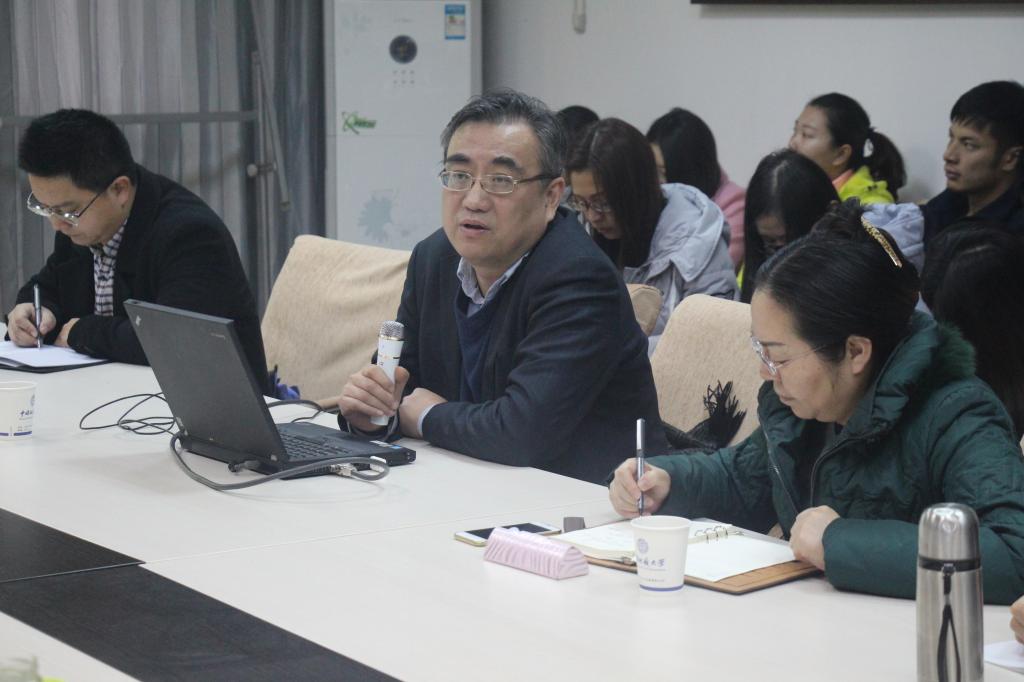 宋进教授到马克思主义学院做学术报告 宋进教授到马克思主义学院做学术报告